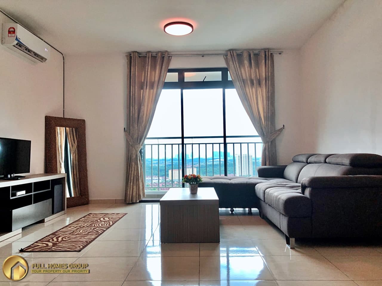 Sky Breeze, Bukit Indah