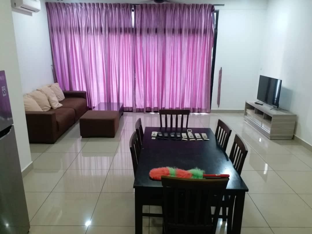 Austin Regency, Taman Mount Austin