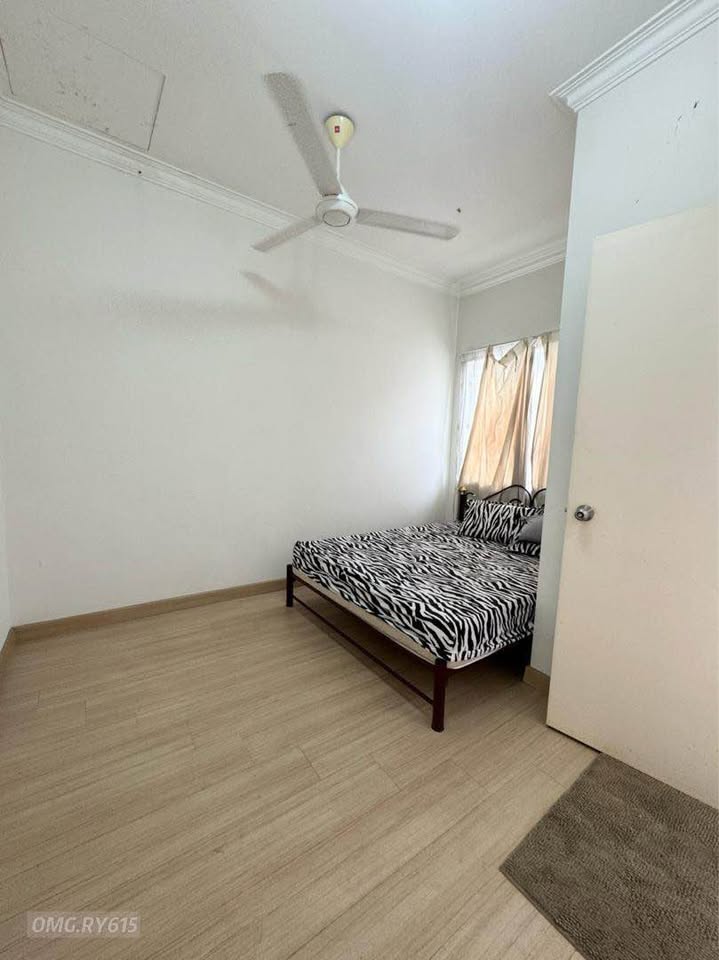 Below Market 22x70 Kota Bayuemas 2storey Good Cond - photo 6