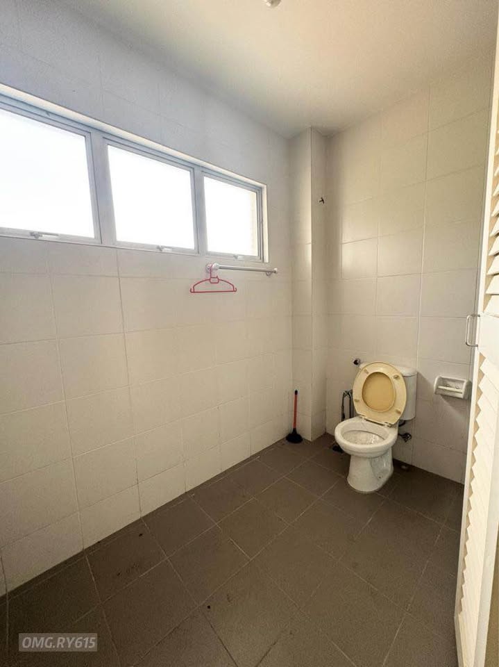 Below Market 22x70 Kota Bayuemas 2storey Good Cond - photo 7