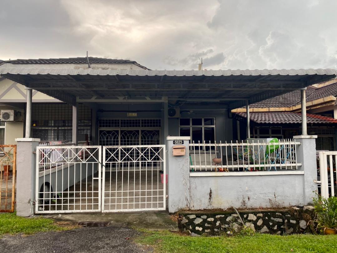 Single Storey Terrace House Taman Semarak