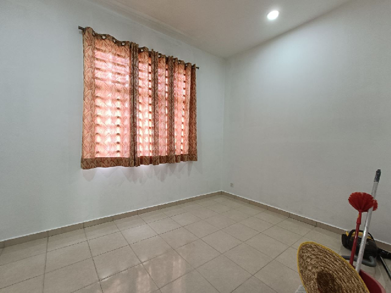 Super tiptop teres superlink house kota sas! - photo 11