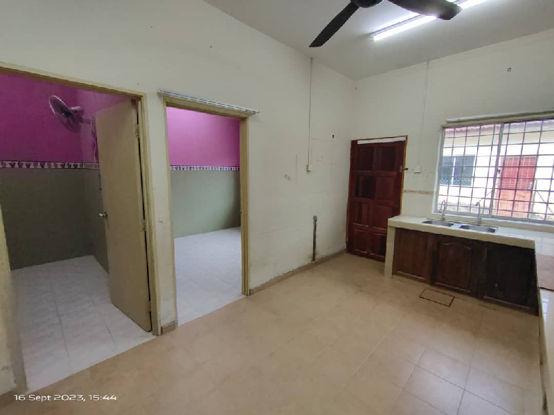 TERES 1 TINGKAT DI TAMAN IMPIAN PERDANA, BATU 6, KUANTAN - photo 11