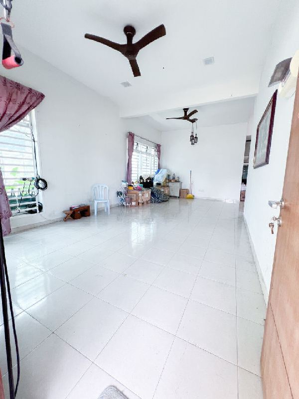 Extended Single Storey Semi D Kota Sas Presint 3 - photo 3