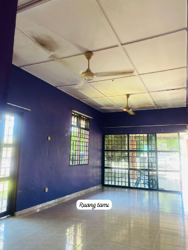 Corner Lot Teres 1 tingkat Bandar Damansara Kuantan - photo 3