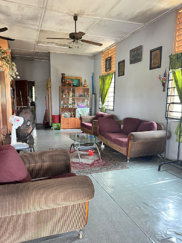 Corner Lot Teres 1 Tingkat Bandar Damansara Kuantan - photo 2