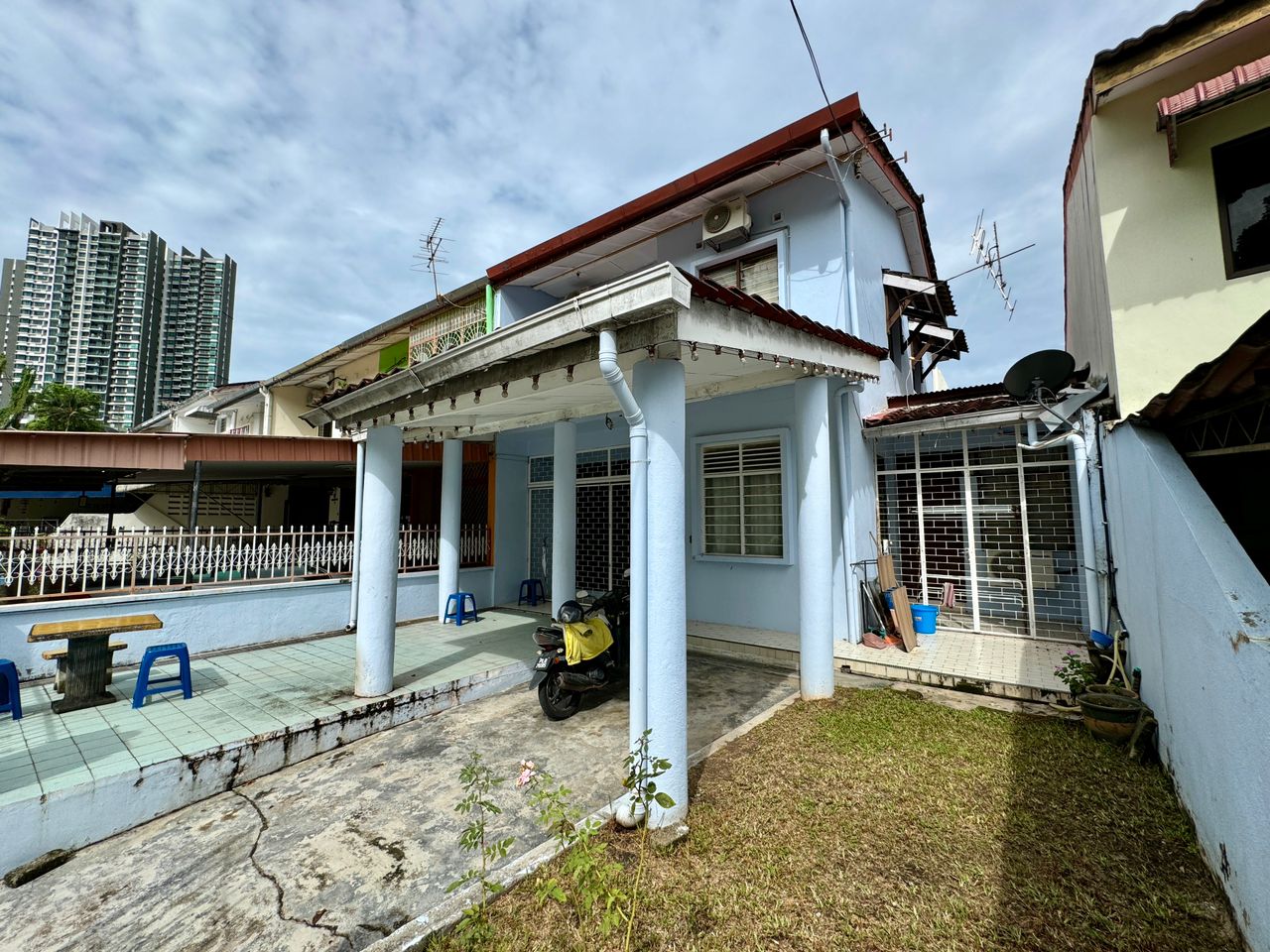 2STY LINTANG PERMAI FACING GARDEN MINDEN HEIGHTS - photo 2