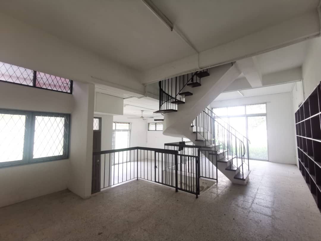 2STY MINDEN HEIGHT 6660SF SEMI-D GELUGOR - photo 3