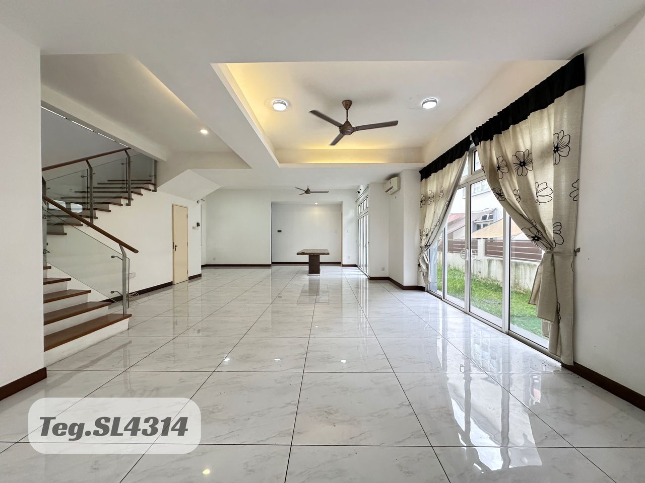 Facing Open Casa Ida ...