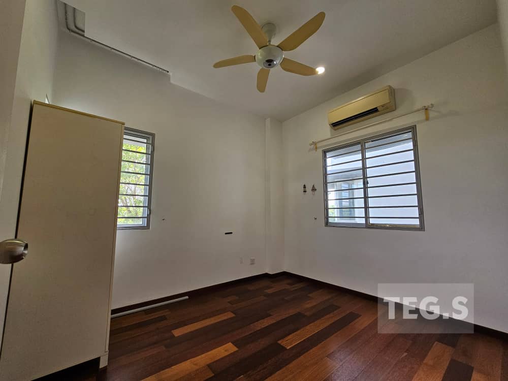 Lagoon Suite Condo Kota Kemuning 900sf 2parking - photo 8