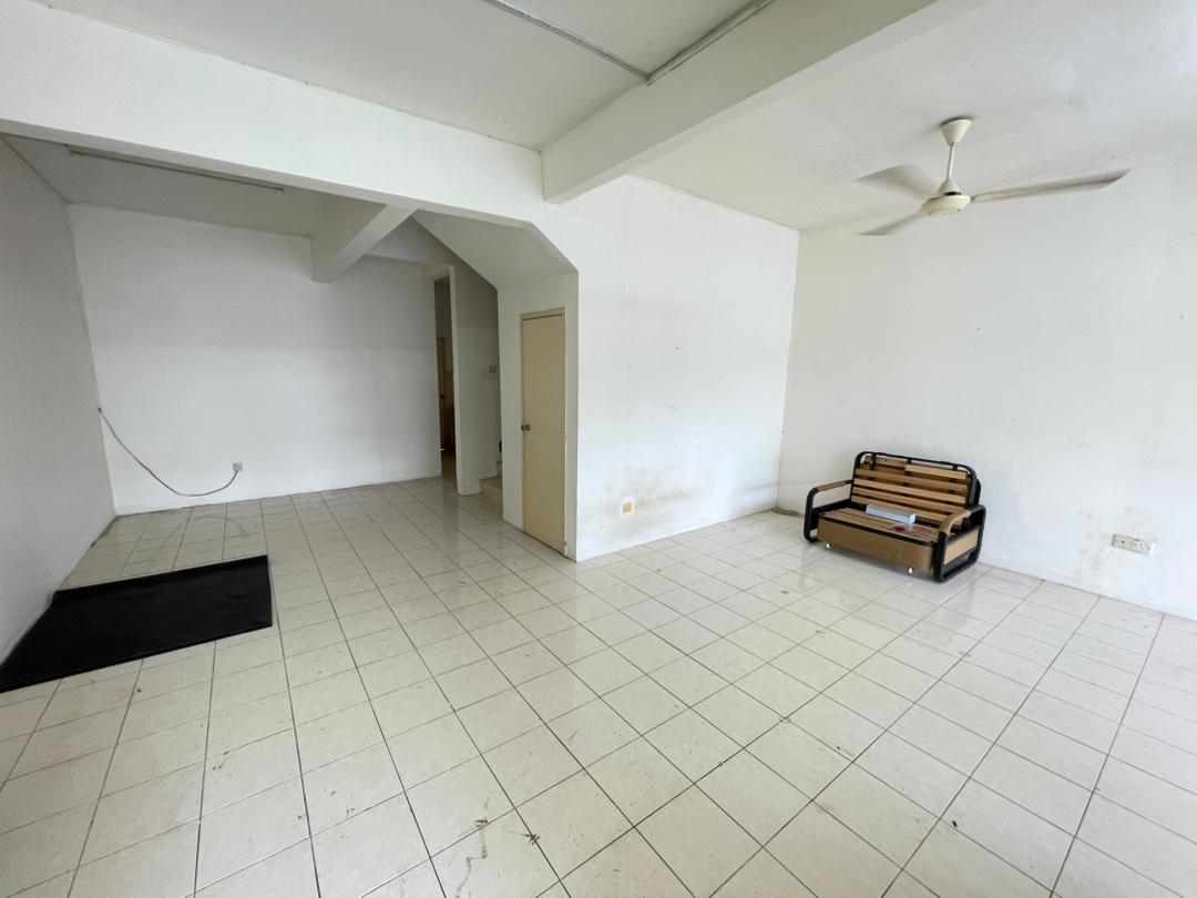 Taman Ukay Bistari - photo 2