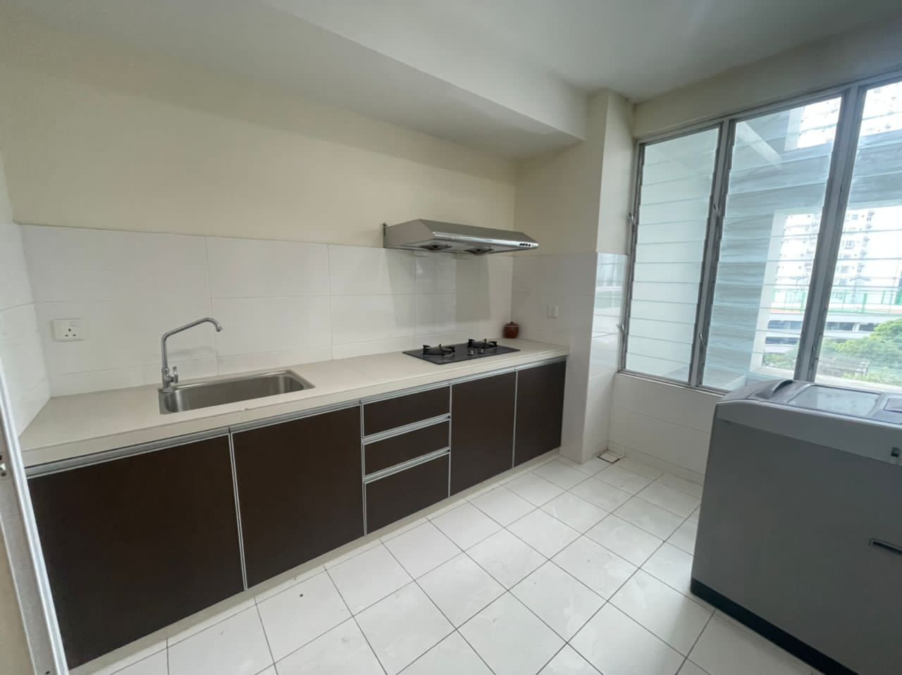 PLATINO CONDO 2056sf Lower Floor Fully Furnished - photo 2