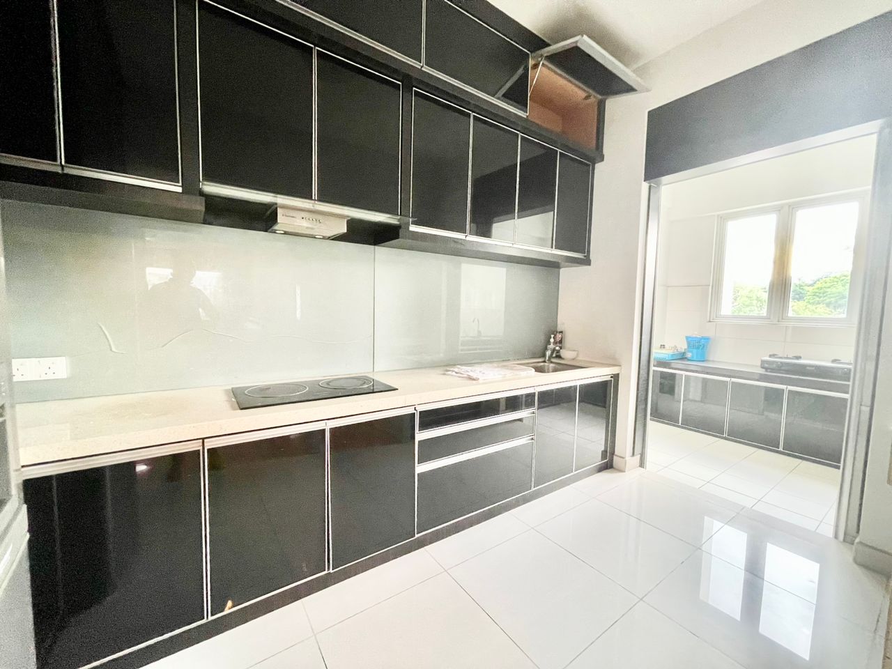 Platino 2476sf Low Floor Fully Renovated Gelugor - photo 3