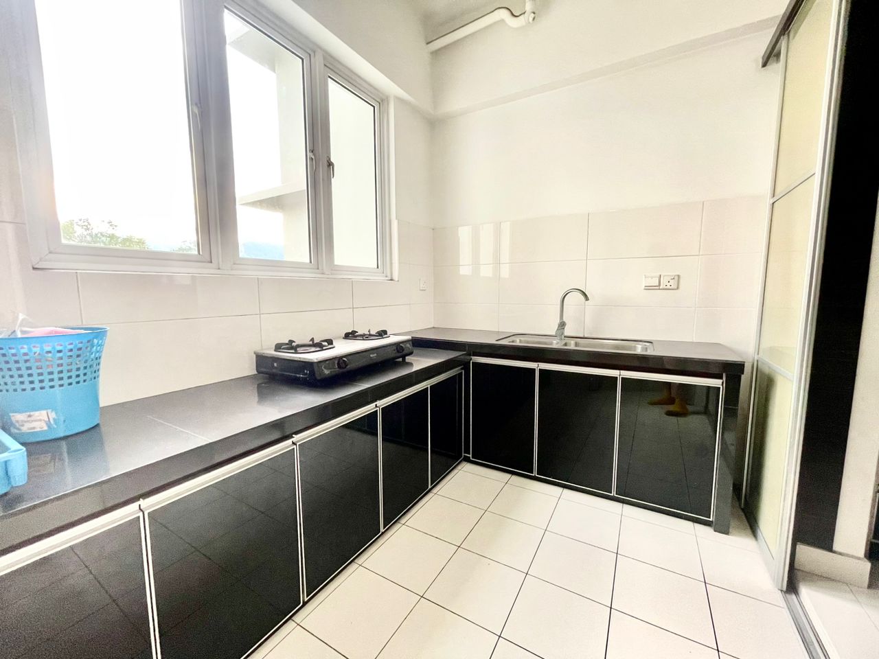 Platino 2476sf Low Floor Fully Renovated Gelugor - photo 4