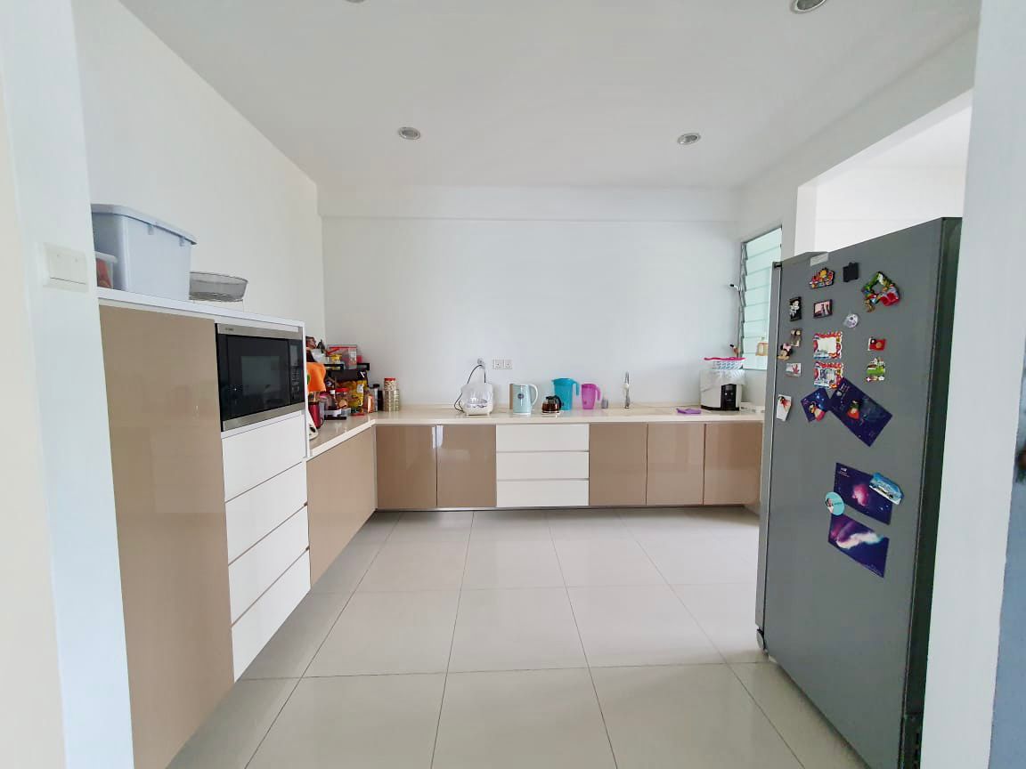PLATINO CONDO 2476sf Fully Renovated Furnish - photo 4