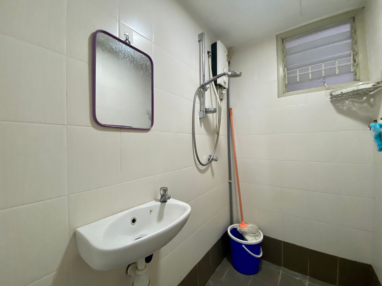 Centrio Avenue 700sf For Rent - photo 8