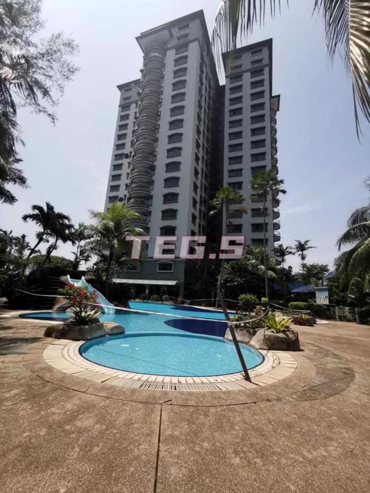 399K D HEAVEN CONDO 4R3B 1550SF GYM SAUNA ROOM