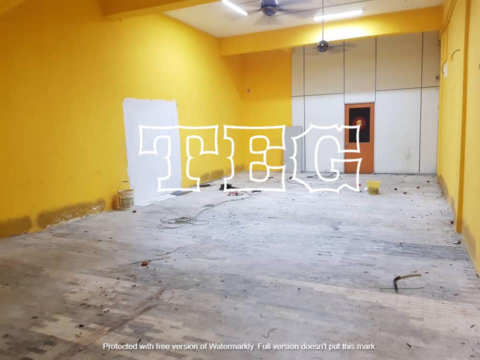 1 25M BAYU TINGGI 3STY SHOPLOT 20X75 TENANTED - photo 1