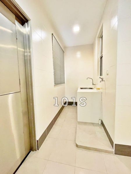 RM880K KEMUNING BAYU 2STY 4R4B FULLY RENOVATED - photo 4