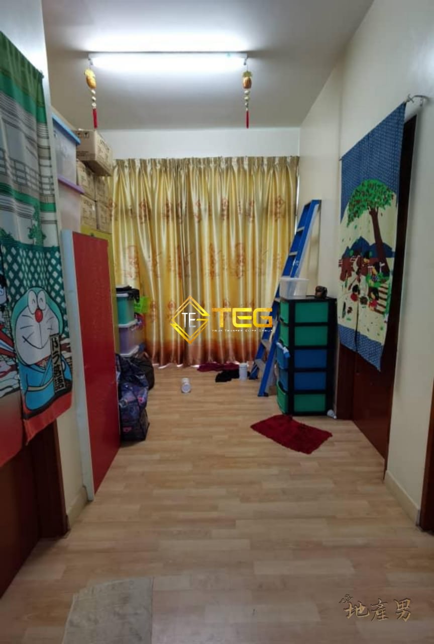 RM750K BUKIT RAJA 2STY ENDLOT WITH LAND RENOVATED - photo 1