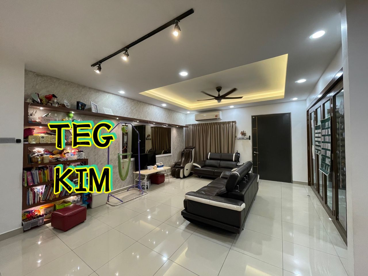 RM988K BUKIT RAJA PALOMA 2STY SUPERLINK RENOVATED - photo 1