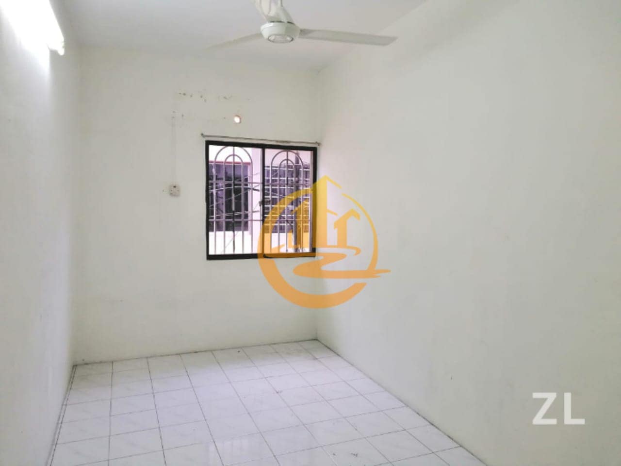 RM430K KLANG UTAMA 2STY 3R2B FULLY RENOVATED - photo 4