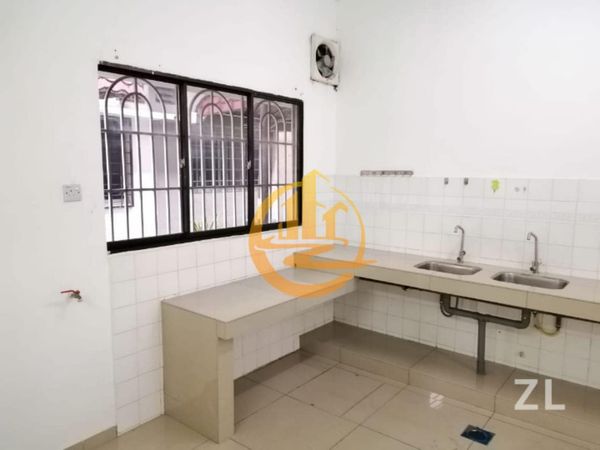 RM430K KLANG UTAMA 2STY 3R2B FULLY RENOVATED - photo 8