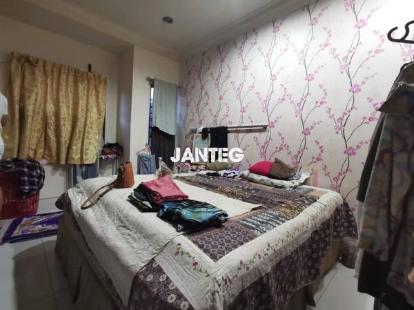 RM568K BANDAR PUTERI 2STY 4R3B 20X75 - photo 3