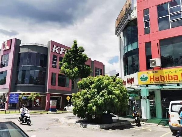 RM950K JENJAROM 2STY SHOPLOT TENANTED - photo 3
