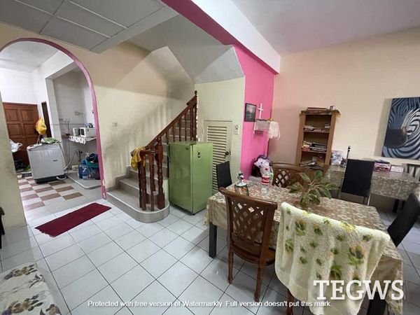 RM535K BAYU PERDANA 2STY 4R3B FACING FIELD - photo 4
