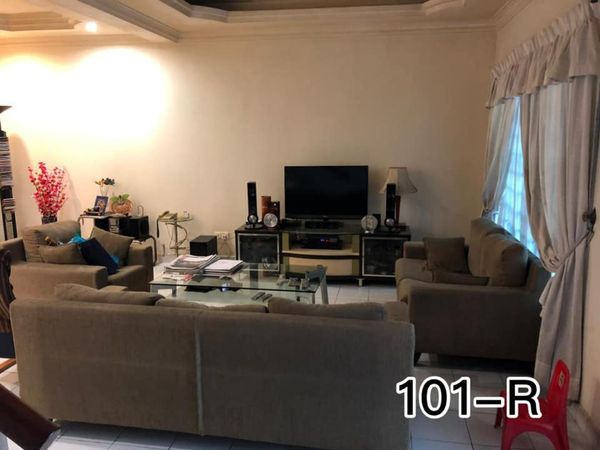 RM665K KOTA KEMUNING LIPARIS 2STY RENOVATED - photo 7