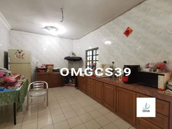 RM1 77M TAMAN SRI ISTANA 2STY BUNGALOW CORNER