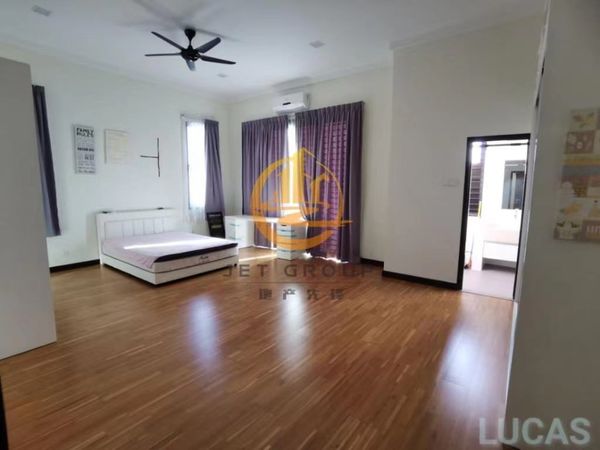 RM1 4M KOTA BAYUEMAS 2STY SEMI D FULLY FURNISHED