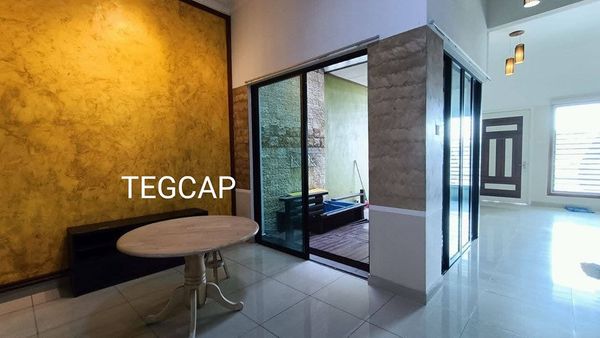 RM1 15M BUKIT RAJA 2 HALF STY RENOVATED LAKE VIEW