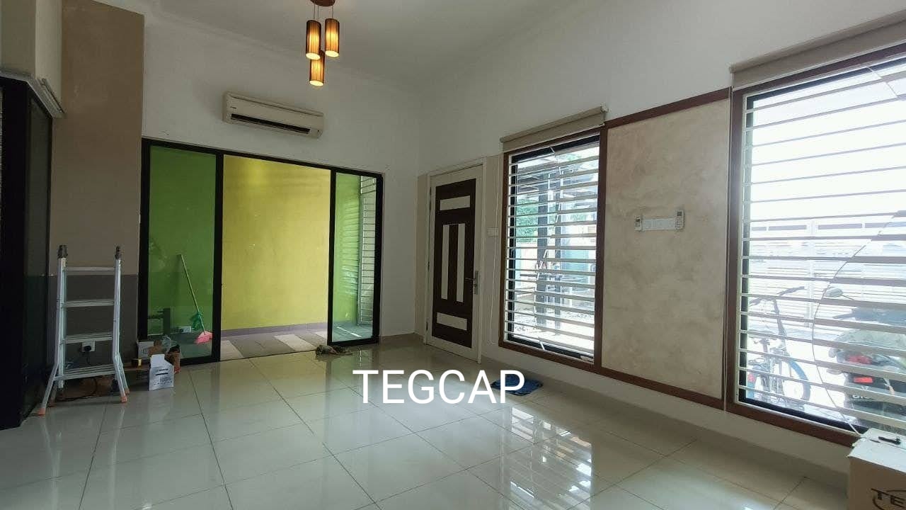 RM1 15M BUKIT RAJA 2 HALF STY RENOVATED LAKE VIEW - photo 8