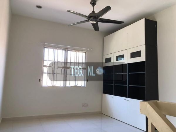 RM880K KOTA KEMUNING ARANDA 2STY ENDLOT RENOVATED