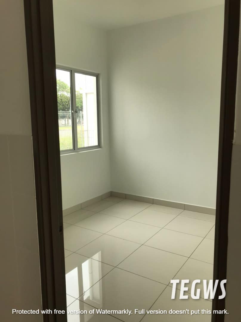 RM1800 KOTA BAYUEMAS 2STY 4R3B