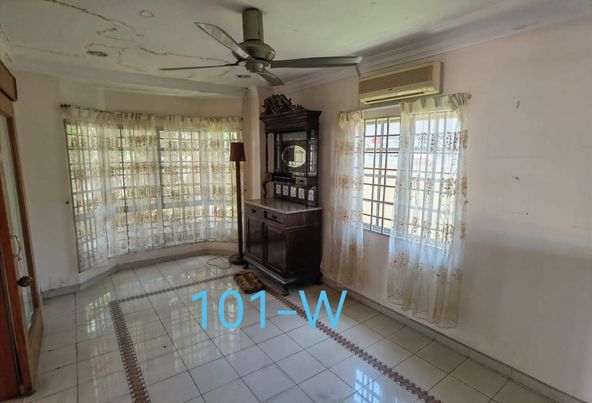 RM1 55M TAMAN BERKELEY 2STY BUNGALOW RENOVATED