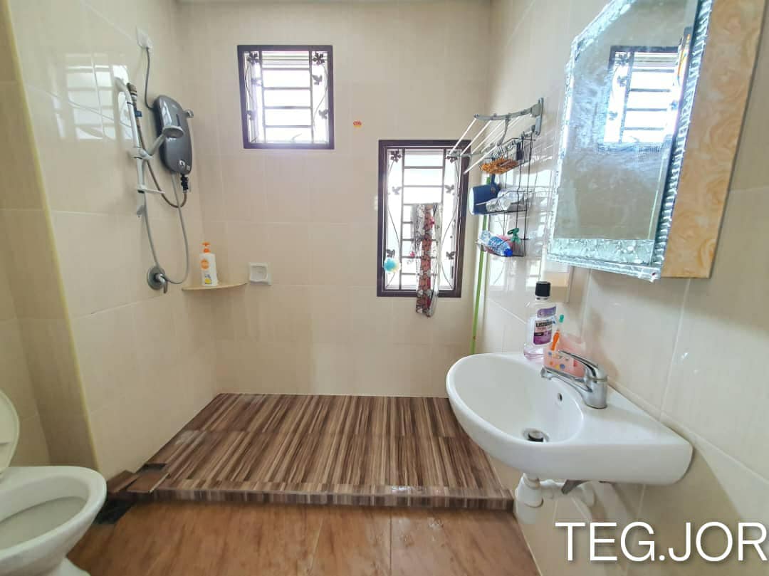 RM930K KEMUNING UTAMA INDAH RESIDENCE 2STY RENO