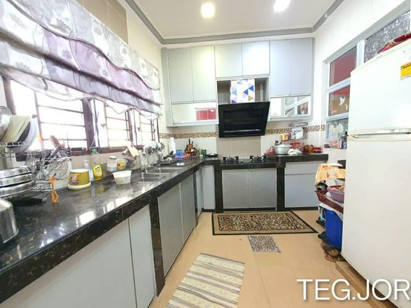 RM930K KEMUNING UTAMA INDAH RESIDENCE 2STY RENO - photo 4