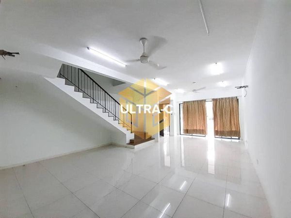 RM670K BUKIT RAJA NAHARA 2STY 4R3B FACING OPEN