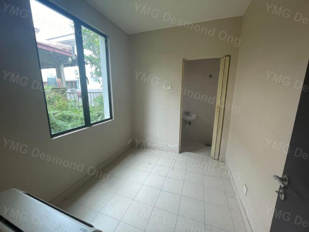 RM1 3M AMAN PERDANA 2STY BUNGALOW RENOVATED - photo 1
