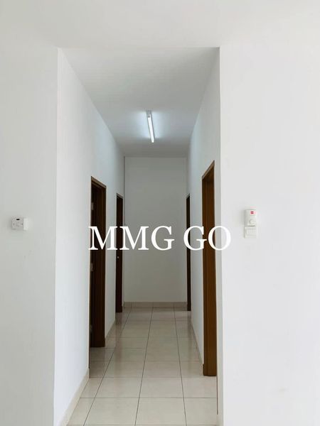 RM299K AZARIA APARTMENT PARKLAND 3R2B LIMITED