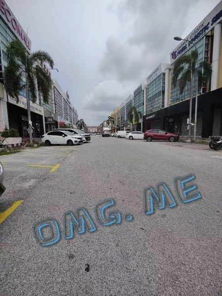 RM2 M BUKIT TINGGI 3STY SHOPLOT BEHIND PUBLIC BANK