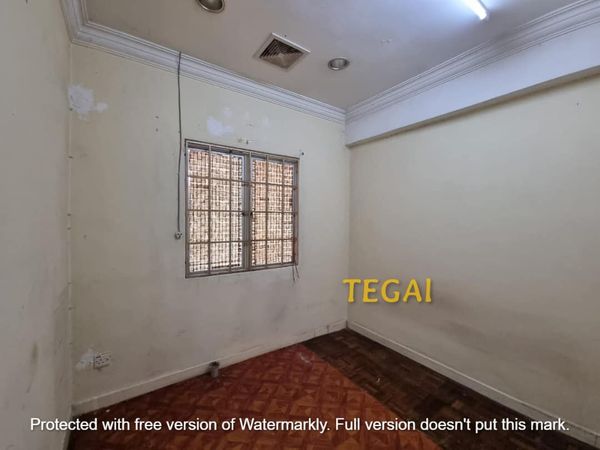RM325K PELANGI COURT APARTMENT DUPLEX PENTHOUSE - photo 4