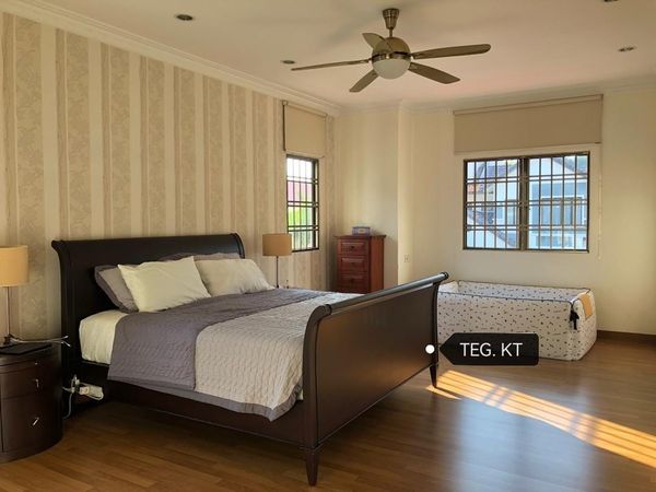 RM1 8M KOTA KEMUNING 2 HALF STY SEMID RENOVATED - photo 1
