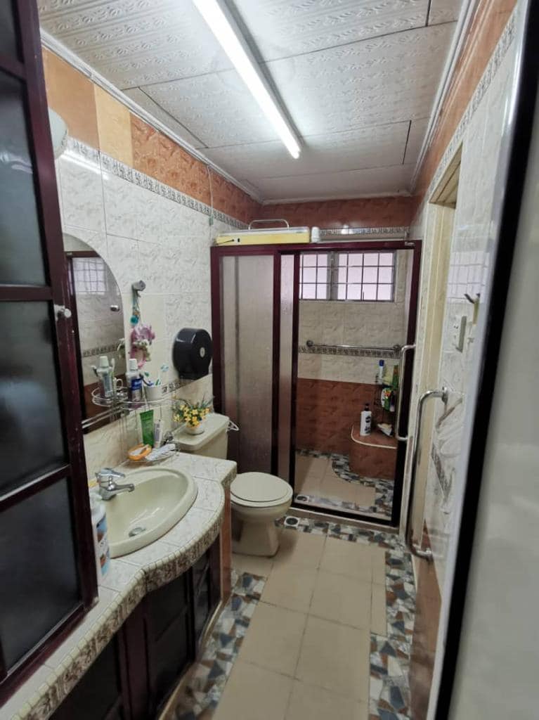 RM2 2M TAMAN GEMBIRA 3STY FULLY RENO EXTENDED - photo 1