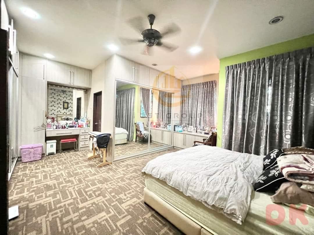 RM990K BANDAR PUTERI 2STY CORNER FULLY RENOVATED