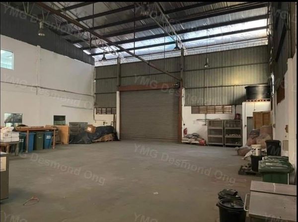 RM3 3MIL KLANG UTAMA BUNGALOW WAREHOUSE FACTORY - photo 3