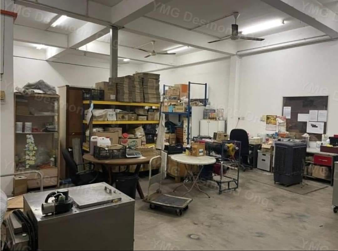 RM3 3MIL KLANG UTAMA BUNGALOW WAREHOUSE FACTORY - photo 7